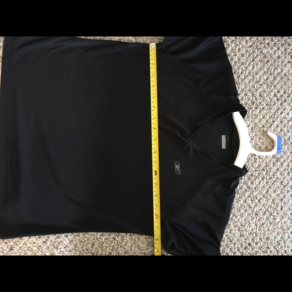 Reebok Black V Neck Tee Medium Athletic - Picture 5 of 8